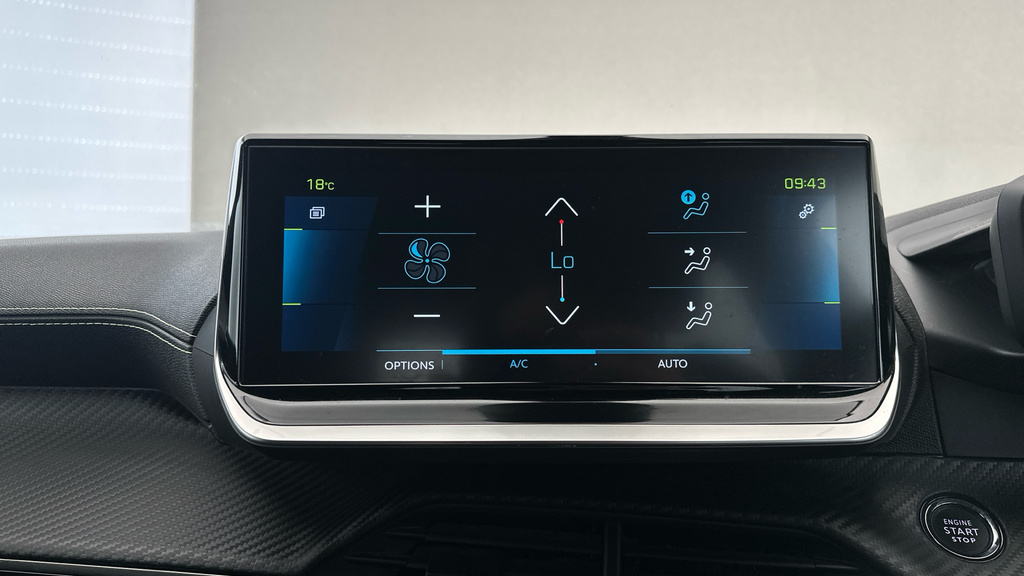 Peugeot e-2008 50Kwh Gt #14