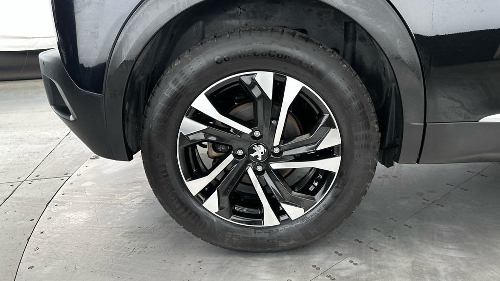 Peugeot e-2008 50Kwh Gt #27
