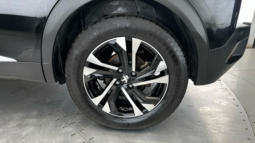 Peugeot e-2008 50Kwh Gt #26