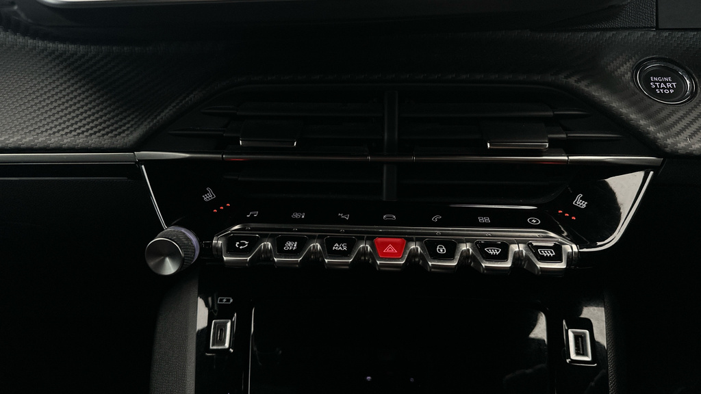 Peugeot e-2008 50Kwh Gt #15