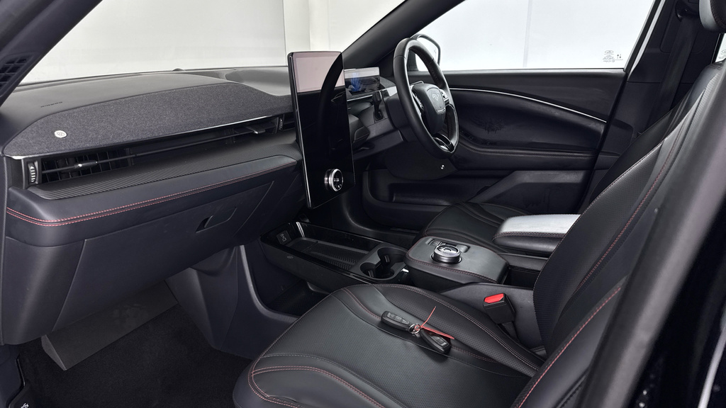 Ford Mustang Mach-E 198Kw Standard Range 68Kwh Rwd Black #10