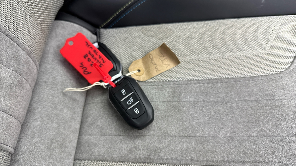 Peugeot e-208 208 Allure Ev Red #21