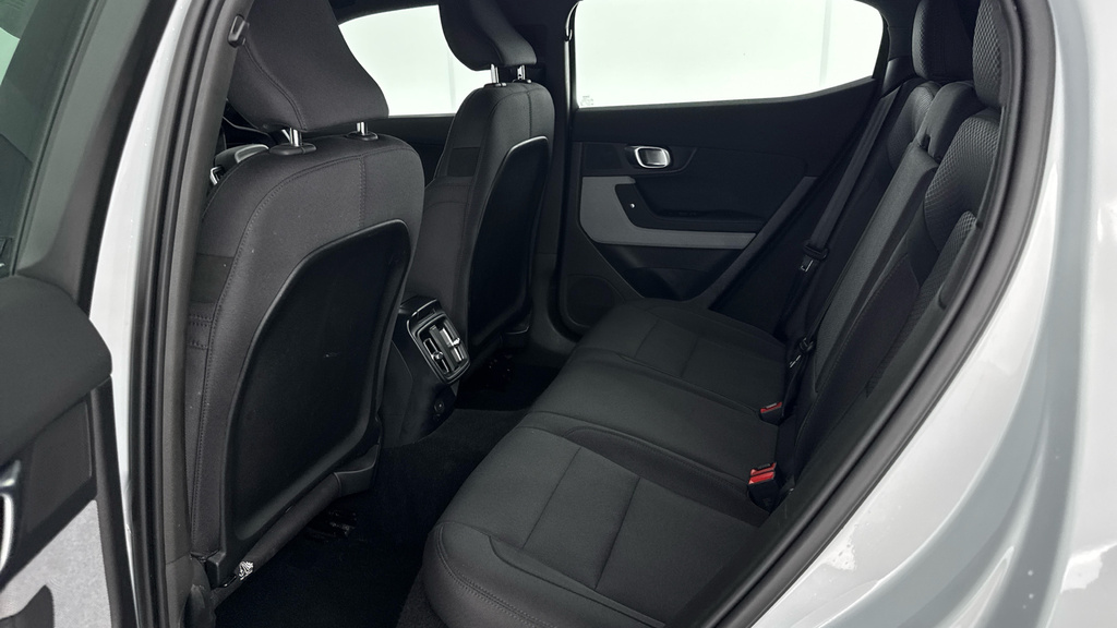 Polestar 2 170Kw 78Kwh Long Range Sm Pilot White #14