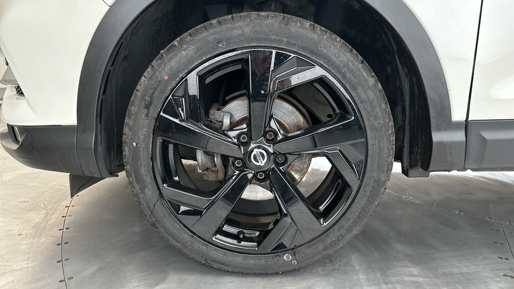 Nissan Qashqai 1.3 Dig-t 160 N-tec Dct Black #23