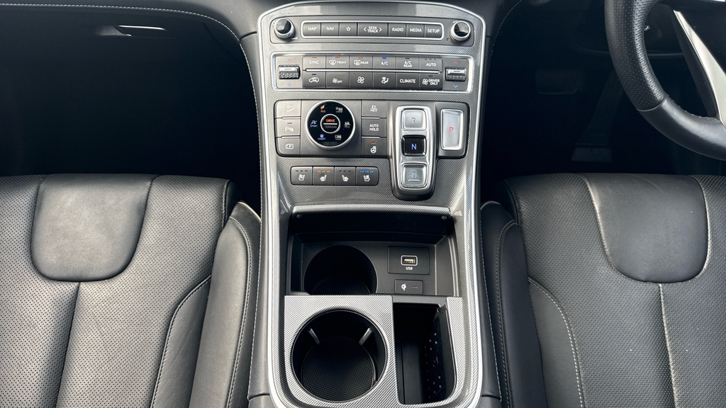 Hyundai Santa Fe Ultimate Black #26