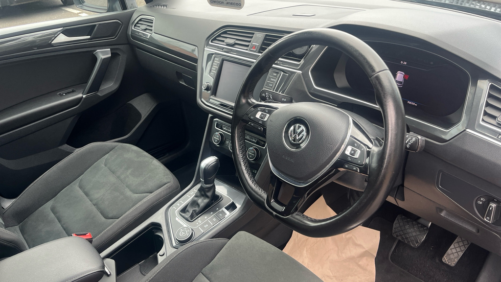 Volkswagen Tiguan S Tdi Bluemotion Technology White #9