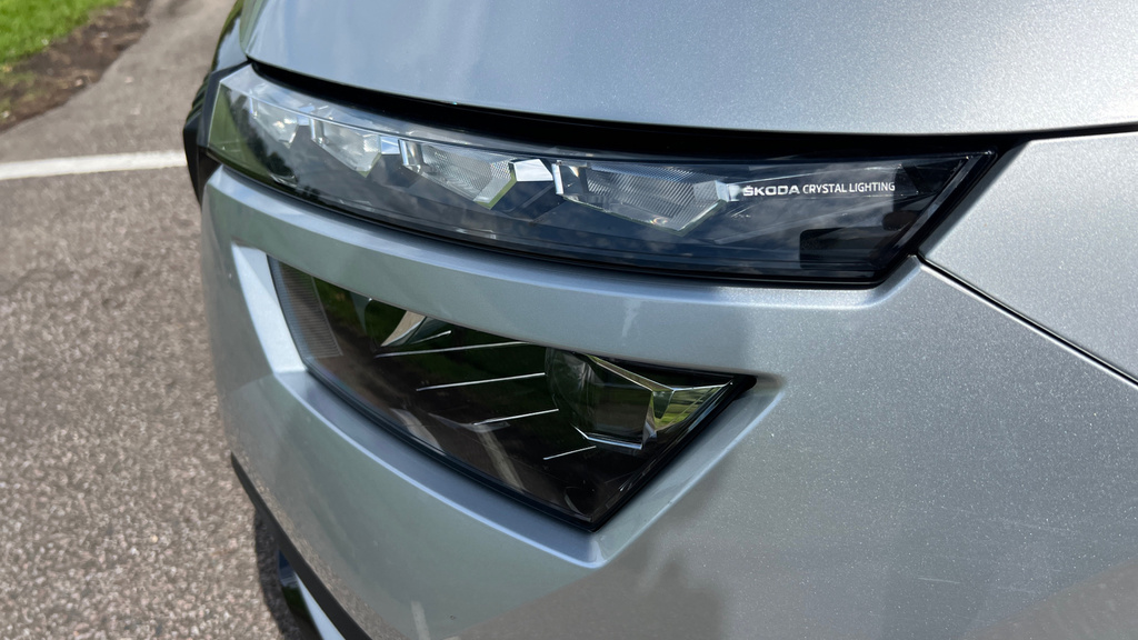 Skoda Kamiq Se Black #11