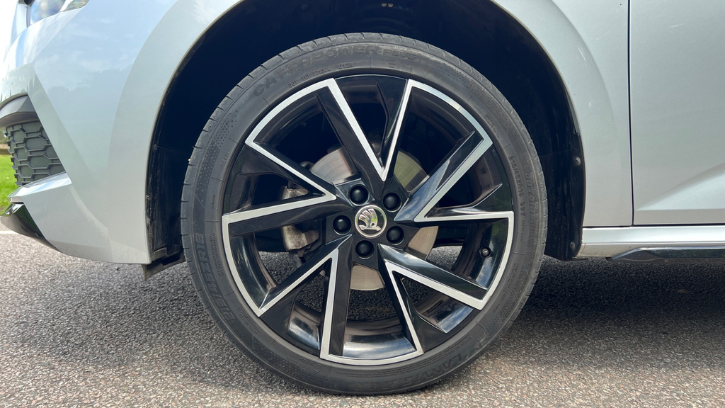 Skoda Kamiq Se Black #28