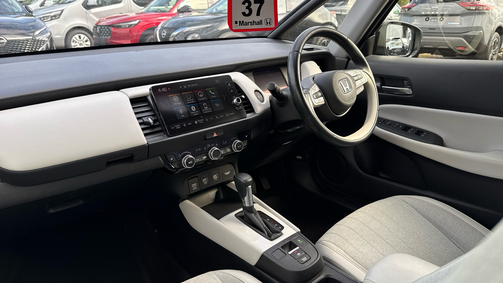 Honda Jazz Ex I-mmd Cvt White #9