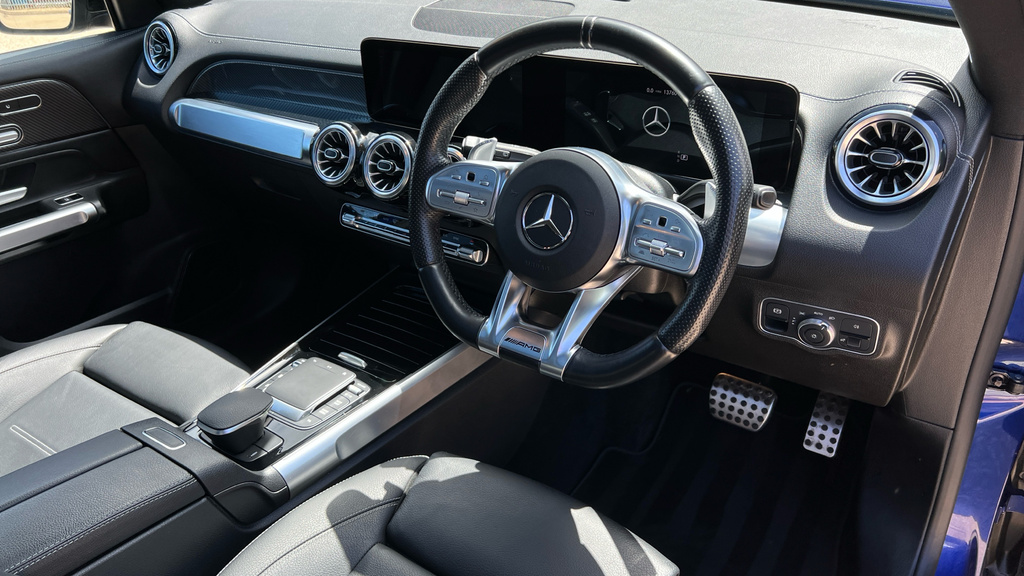 Mercedes-Benz GLB Class Glb 220 D 4Matic Amg Line Premium Plus Black #13