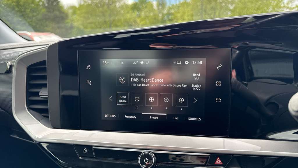 Vauxhall Mokka Sri Nav Premium Black #32