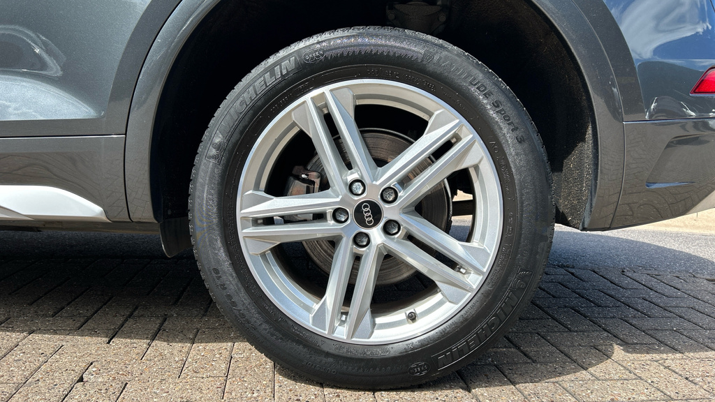 Audi Q5 Audi 50 Tfsi E Quattro Black Ed S Tronic Tech White #22
