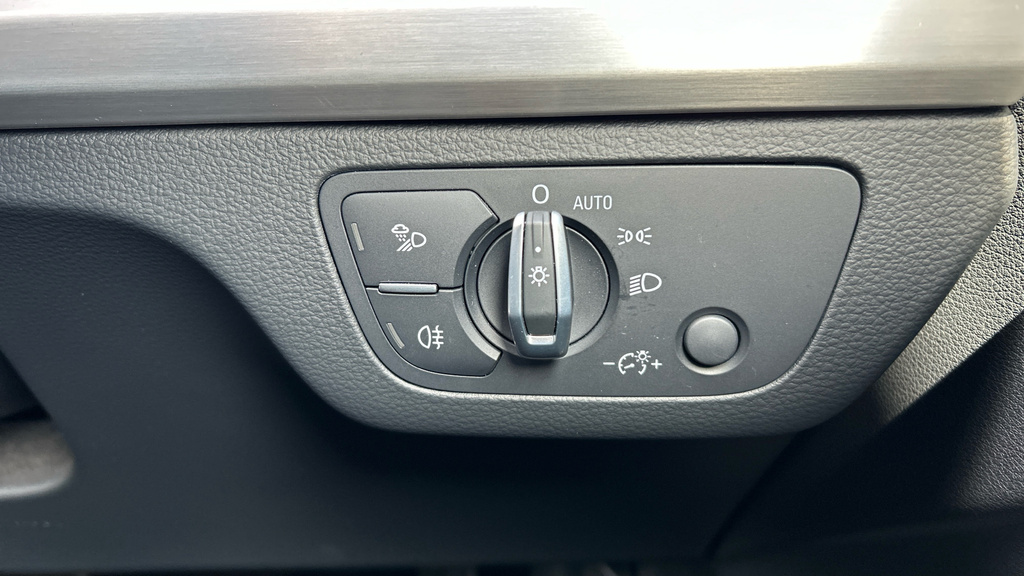 Audi Q5 Audi 50 Tfsi E Quattro Black Ed S Tronic Tech White #47