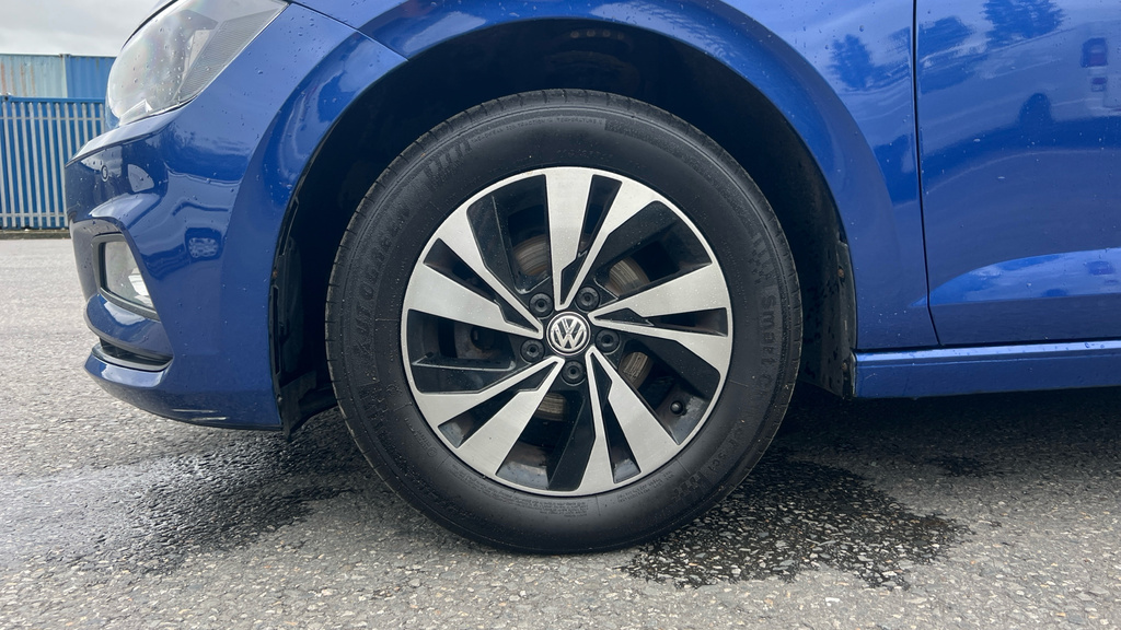 Volkswagen Polo  Black #18