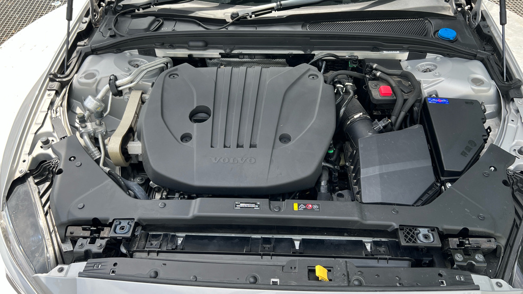Volvo V60 2.0 B4p Ultra Dark #20