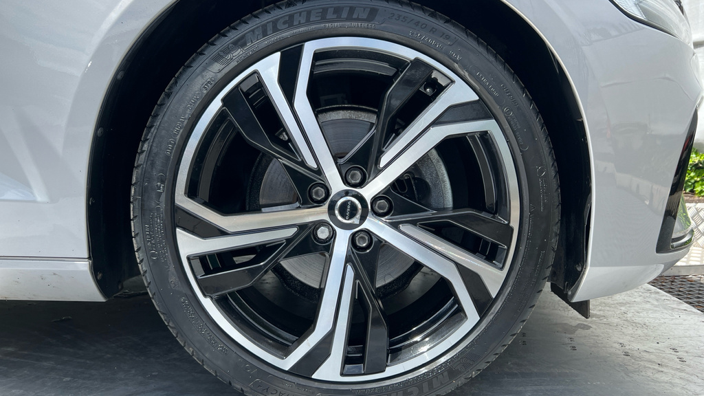 Volvo V60 2.0 B4p Ultra Dark #21
