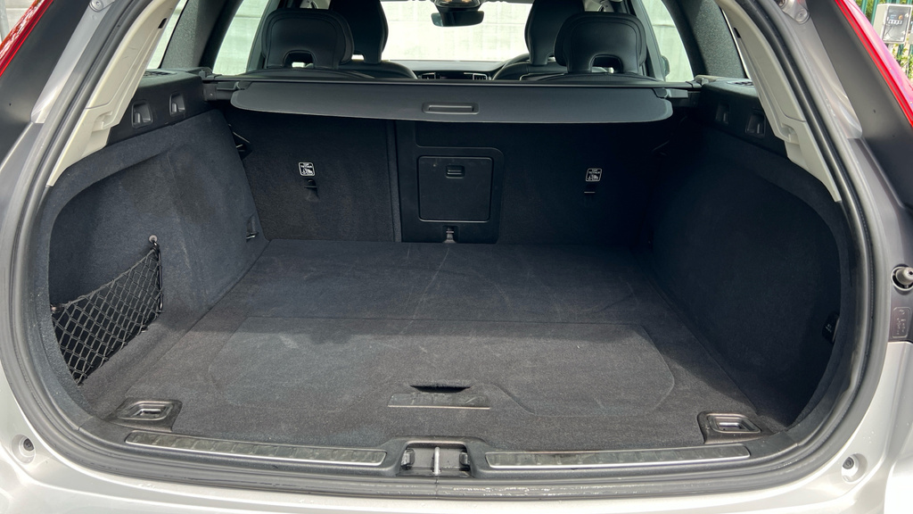 Volvo V60 2.0 B4p Ultra Dark #19