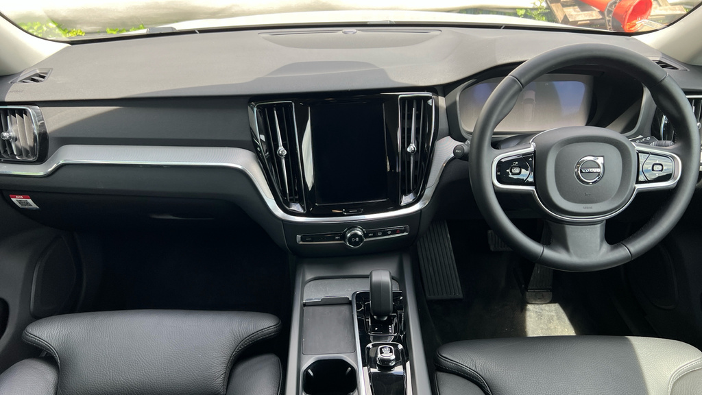 Volvo V60 2.0 B4p Ultra Dark #15