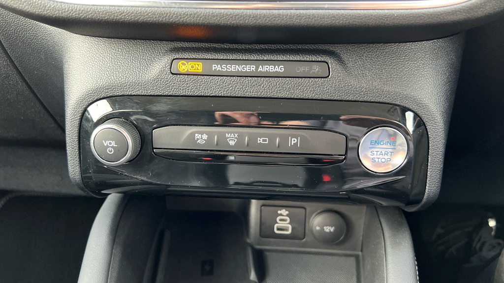 Ford Kuga 2.5 Fhev St-line X Cvt Sync4 Navigation, Heate Silver #40