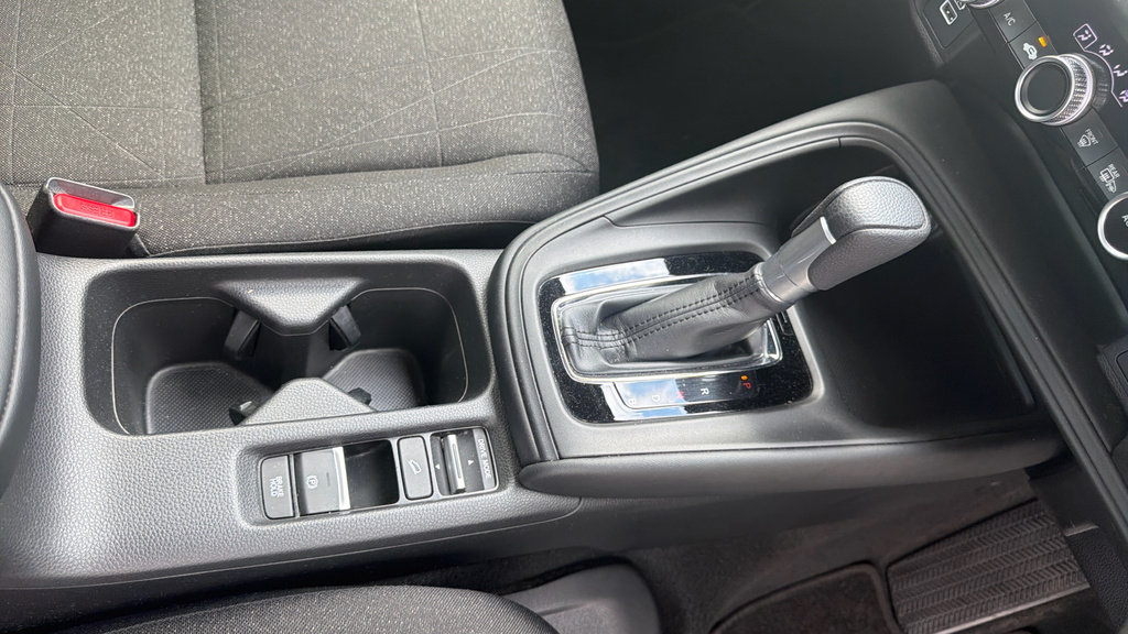 Honda Hr-V Advance Style White #39