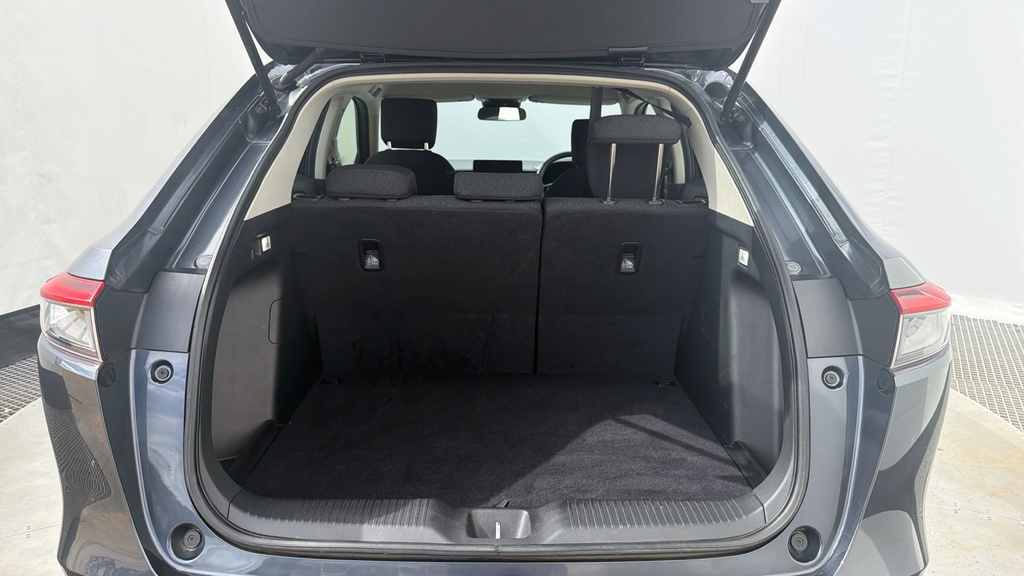 Honda Hr-V Advance Style White #26