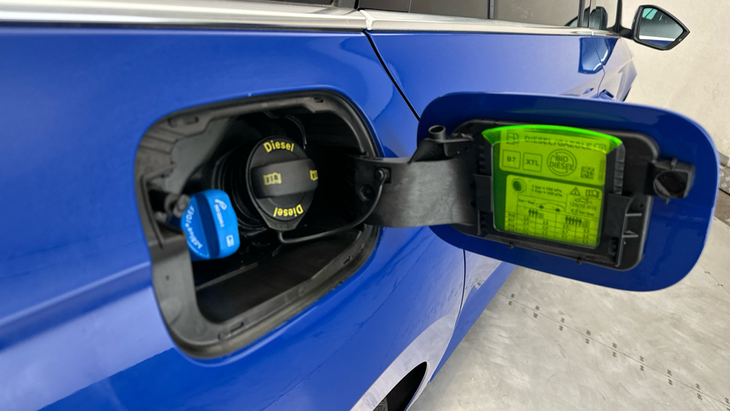Skoda Superb 2.0 Tdi Scr 150Ps Blue #30