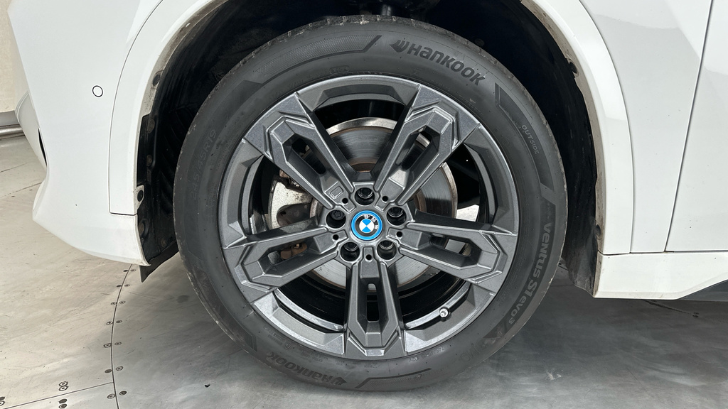 BMW iX1 30 66.5Kwh Xline Suv Blue #23