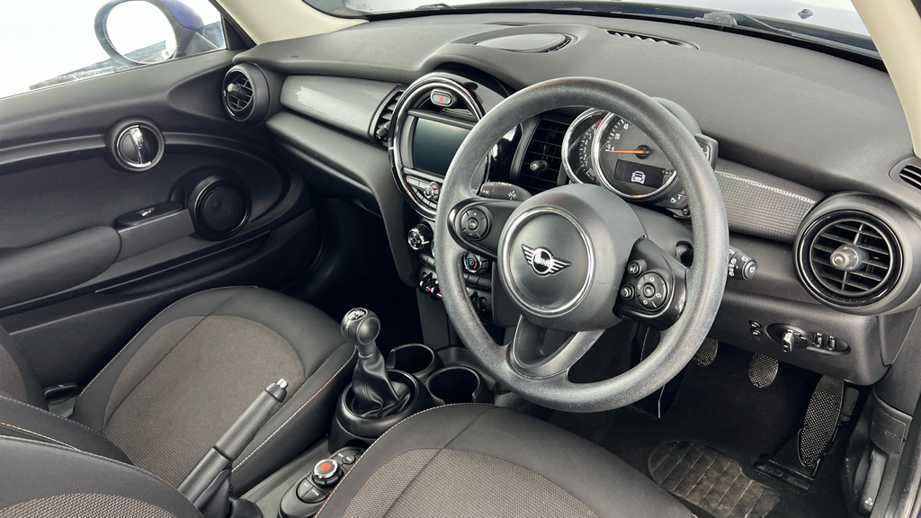 Mini Hatch F55 Mini 5-Door Hatch Cooper Sport Lci White #9