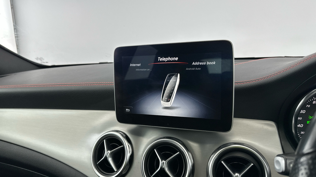Mercedes-Benz GLA Class 2.1 Gla 200 D Se Executive 134 Bhp Grey #19