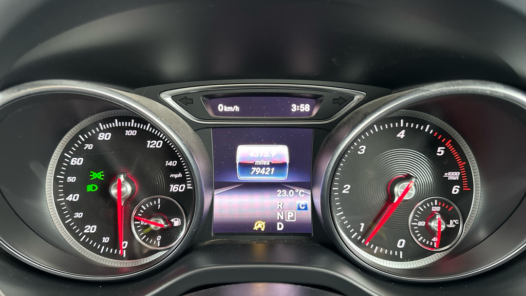 Mercedes-Benz GLA Class 2.1 Gla 200 D Se Executive 134 Bhp Grey #23