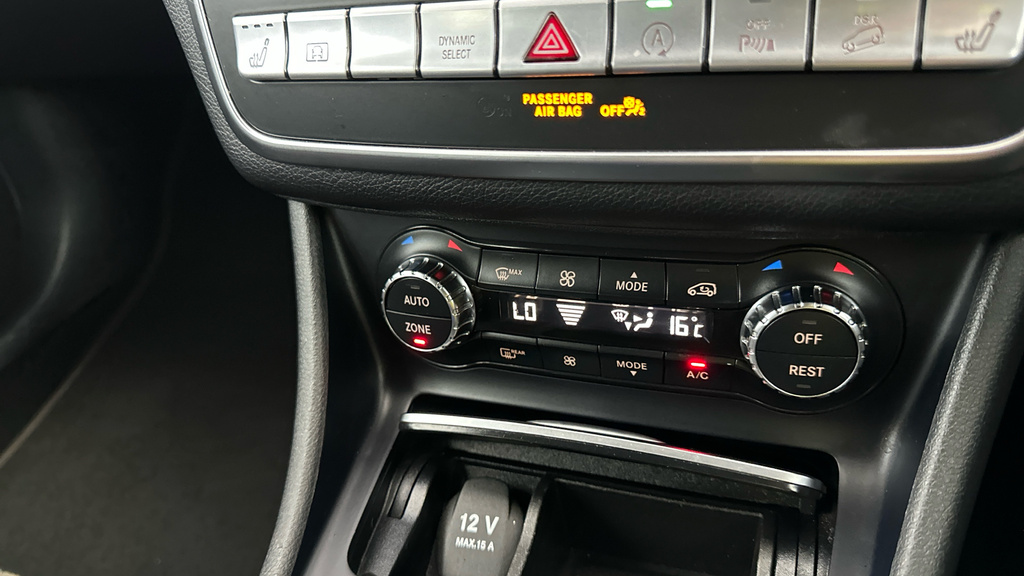 Mercedes-Benz GLA Class 2.1 Gla 200 D Se Executive 134 Bhp Grey #15