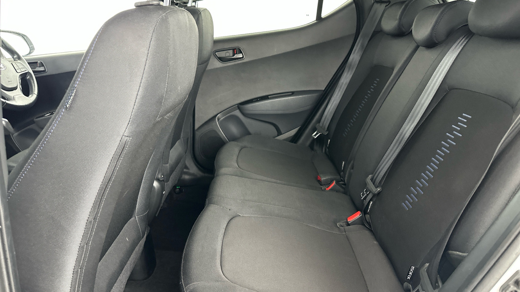 Hyundai I10 1.0 Play White #20
