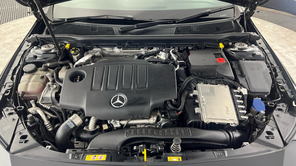 Mercedes-Benz CLA Class Cla 180 Amg Line Tip White #26