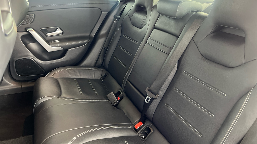 Mercedes-Benz CLA Class Cla 180 Amg Line Tip White #24