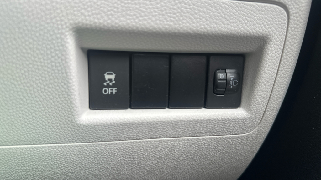 Suzuki Ignis 1.2 Dualjet 90Ps Sz-t 5-Door Hatchback White #27