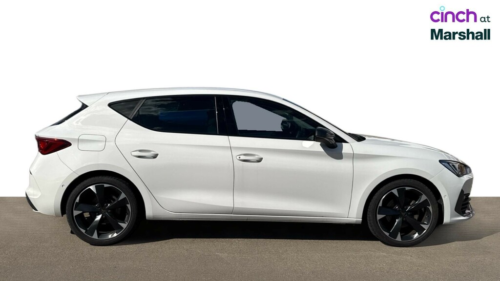 Cupra Leon 1.4 Ehybrid 12.8Kwh Vz3 Estate Plug In Black #2