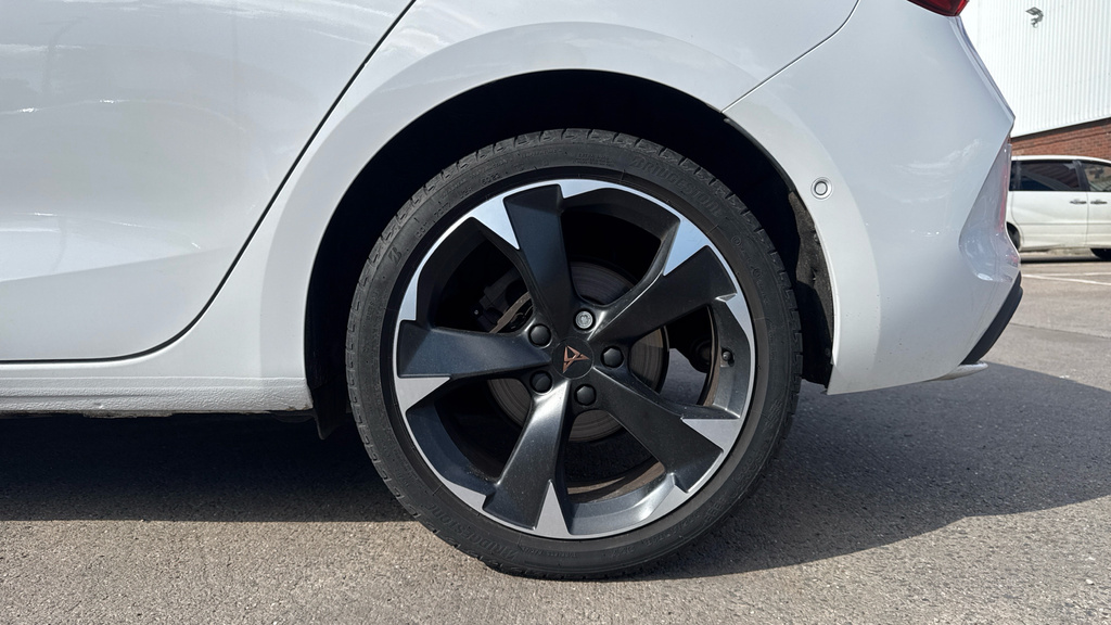 Cupra Leon 1.4 Ehybrid 12.8Kwh Vz3 Estate Plug In Black #18