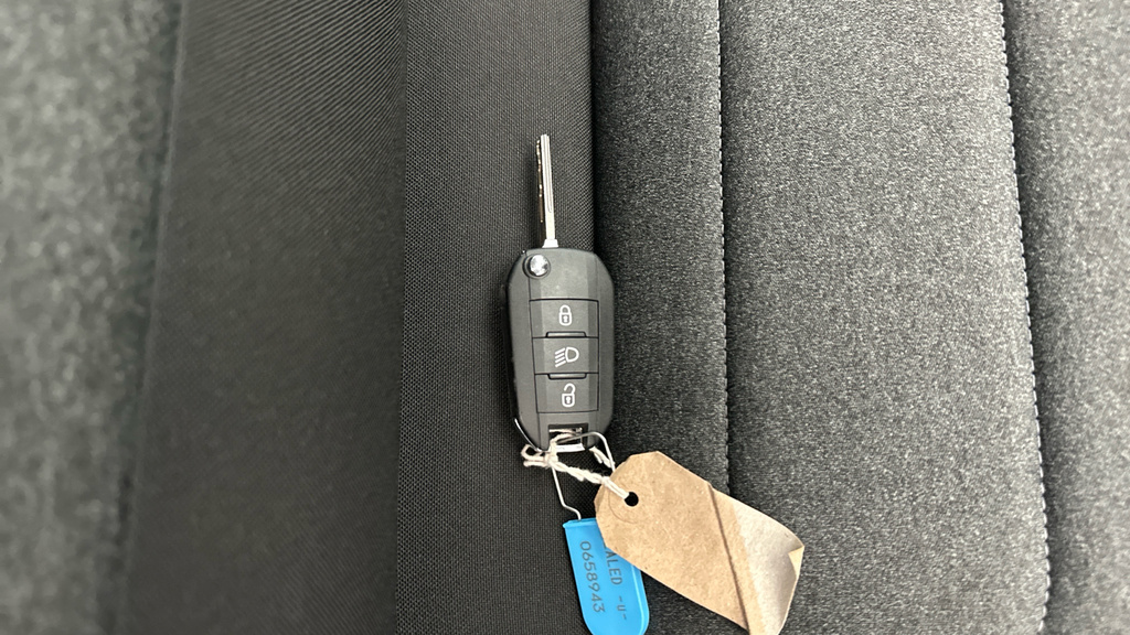 Citroen C3 1.2 Puretech 83 Origins White #29