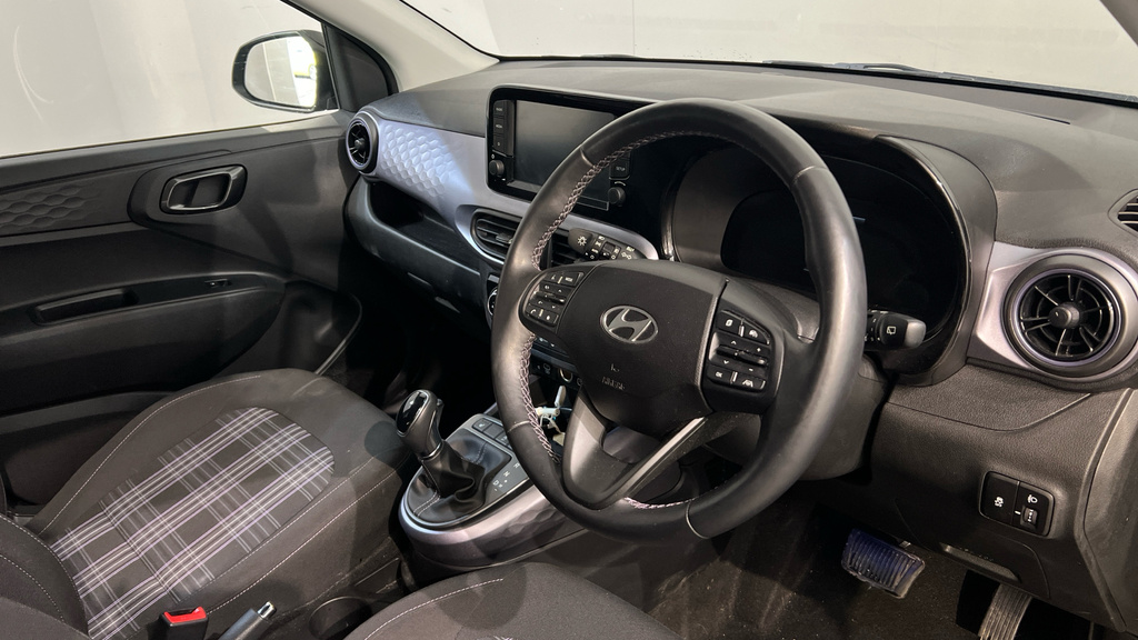 Hyundai I10 Se Connect Green #9