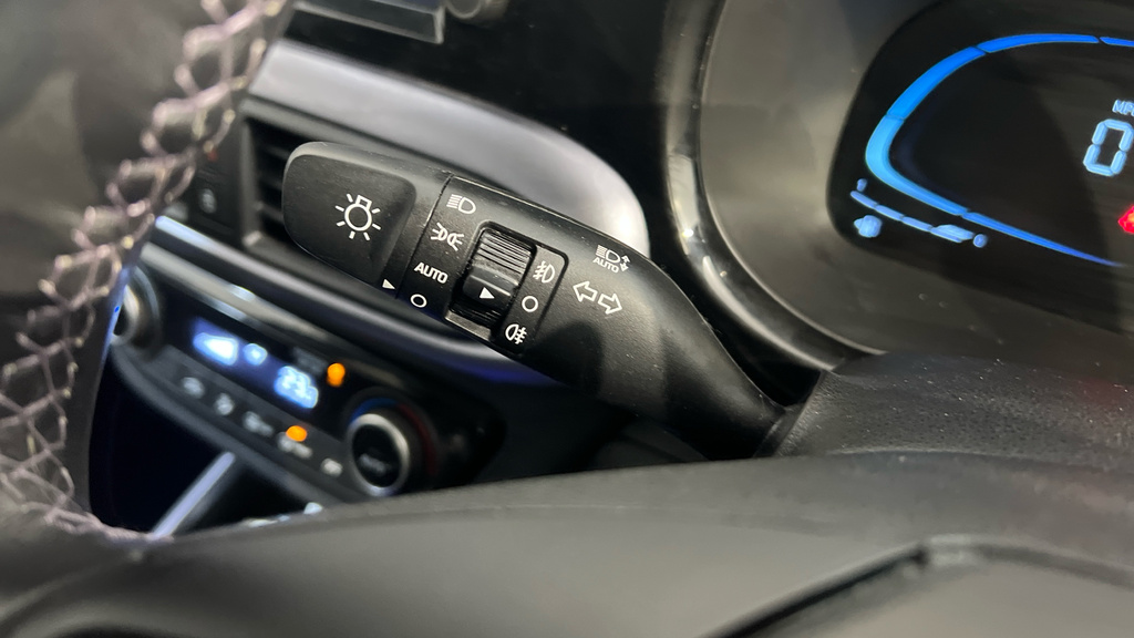 Hyundai I10 Se Connect Green #34