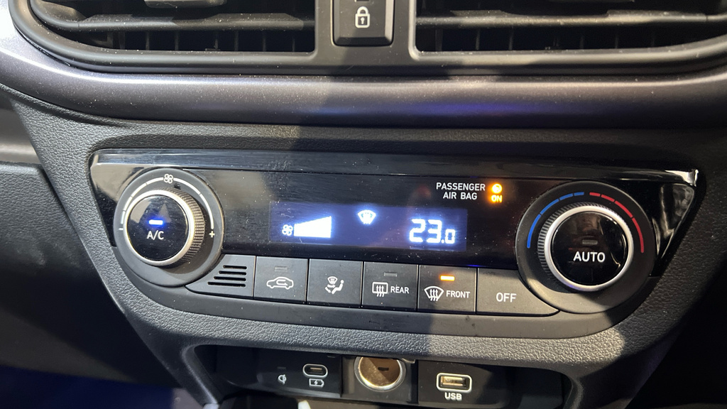 Hyundai I10 Se Connect Green #20