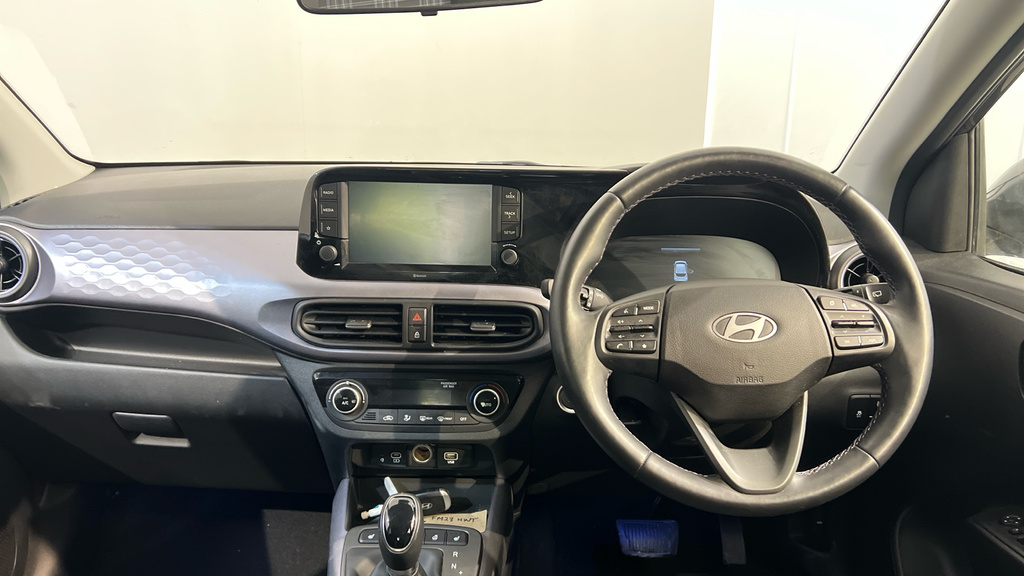 Hyundai I10 Se Connect Green #11