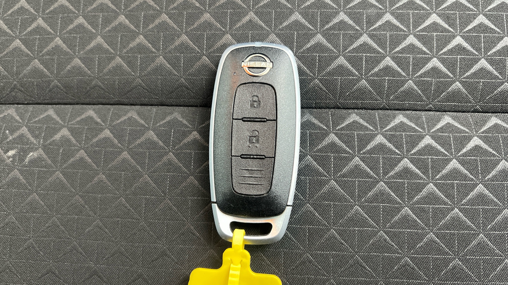 Nissan Juke 1.0 Dig-t Acenta Premium Dct Yellow #33