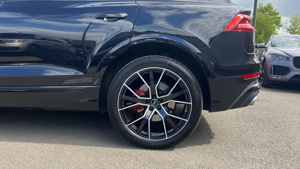 Audi SQ8 4L Vorsprung Black #18