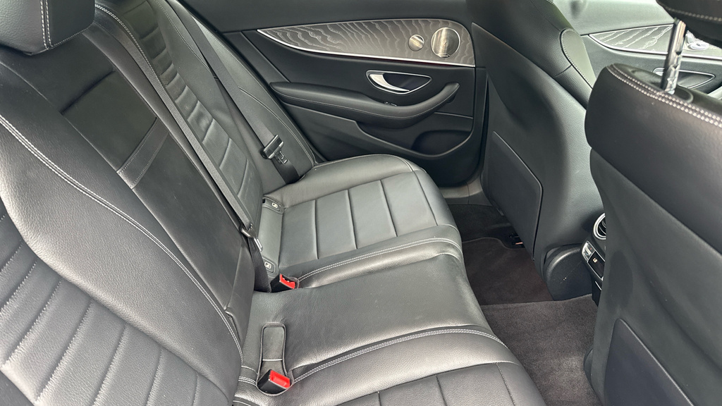 Mercedes-Benz E Class 2.0 E300dh Mhev Amg Line Night Edition Premium Pl Black #19