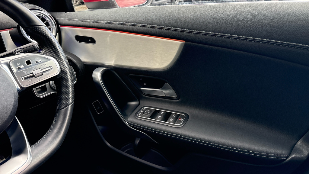 Mercedes-Benz CLA Class Cla 180 Amg Line Executive A White #41