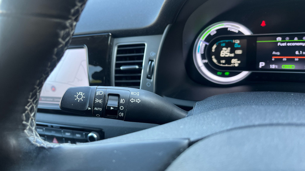 Kia Niro Kia Niro 4 Blue #26