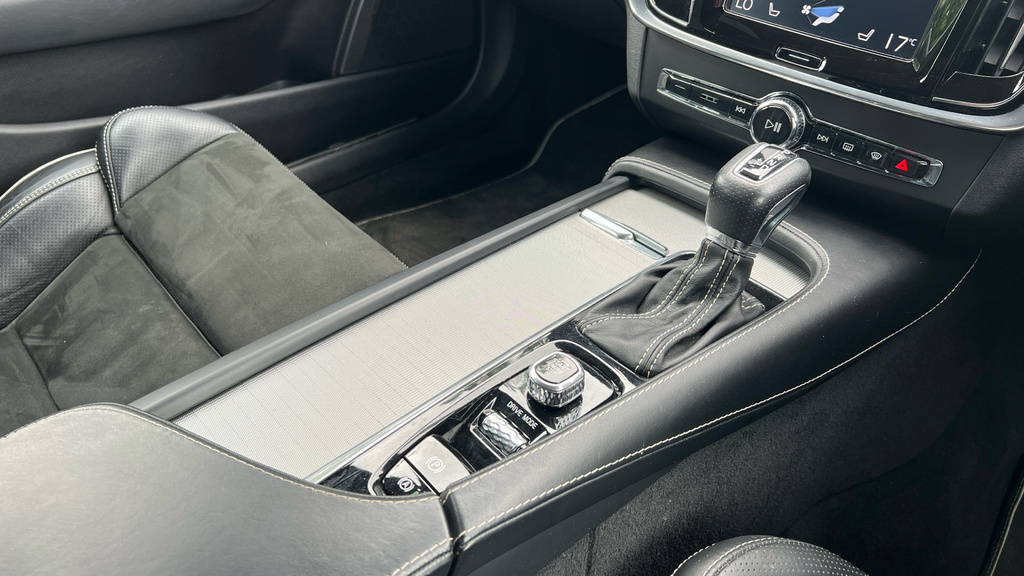 Volvo V90 V90 Momentum D4 Grey #32