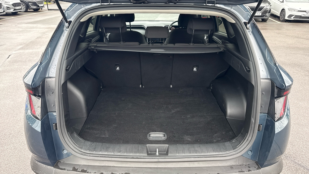 Hyundai Tucson Se Nav Red #20