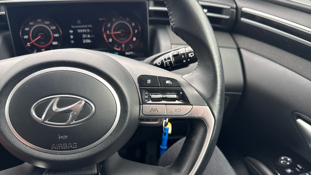 Hyundai Tucson Se Nav Red #16